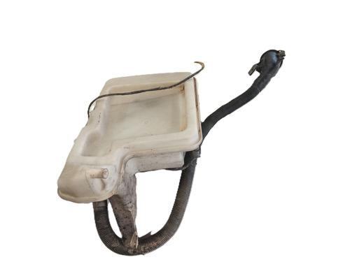 Used Windscreen washer tank Windscreen washer tank BMW 5 (E60) 525 d (177 hp) 34543541 34543541