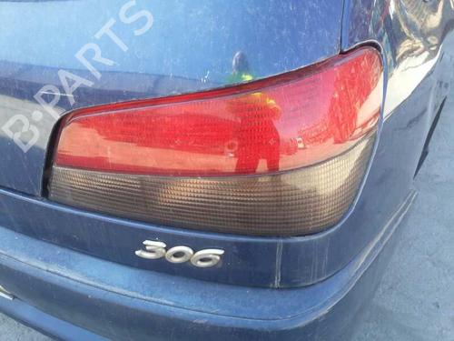 Right taillight PEUGEOT 306 Hatchback (7A, 7C, N3, N5)  | BP5369110C35 