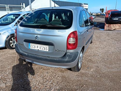 Fuse box CITROËN XSARA PICASSO (N68) 2.0 HDi | BP21572486E1 