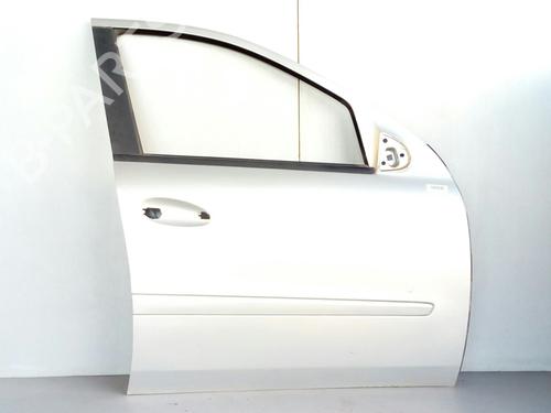 Used Right front door MERCEDES-BENZ M-CLASS (W164) [2005-2012]  8334345