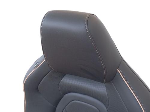 Conjunto de bancos OMODA 5 | BP29132149C78 - Image 19