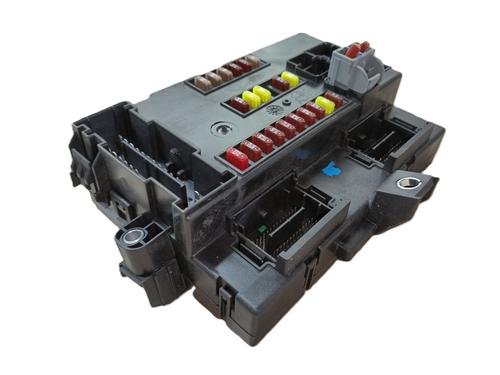 Used Fuse box PEUGEOT BOXER Van 2.2 BlueHDi 140 (140 hp) 30297448