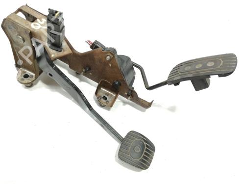 Pédale de frein NISSAN MICRA III (K12) [2002-2010]  8766992