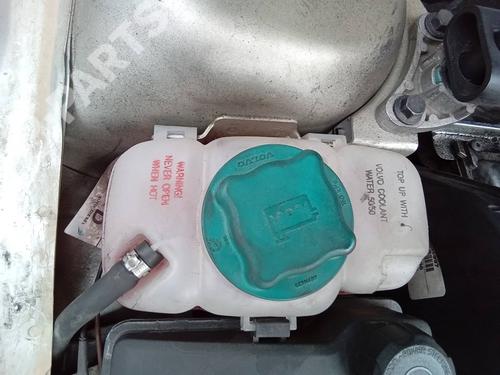 Used Expansion tank Expansion tank VOLVO S60 I (384) 2.4 D (130 hp) 9423164 9423164
