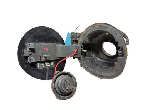 Fuel flap OPEL ASTRA J (P10)  | BP21848821C131 