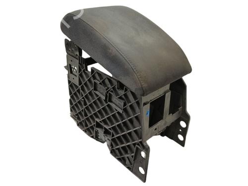 Used Armrest / Center console VW CADDY III MPV (2KB, 2KJ, 2CB, 2CJ) [2004-2016]  16765375