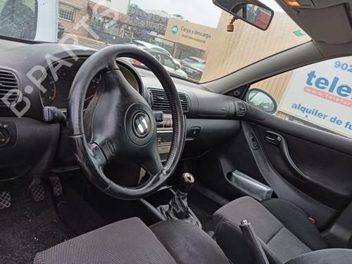 Left taillight SEAT LEON (1M1) 1.6 16 V | BP33610130C34 - Image 5