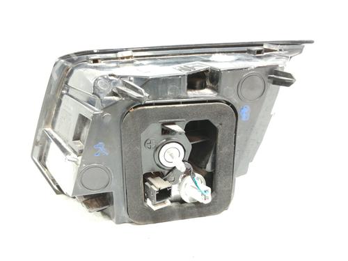 Left tailgate light PEUGEOT 3008 II SUV (MC_, MR_, MJ_, M4_) 1.2 THP/ PureTech 130 (MRHNSM, MRHNSU, MRHNSJ, MRHNYW,... | BP8331405C79