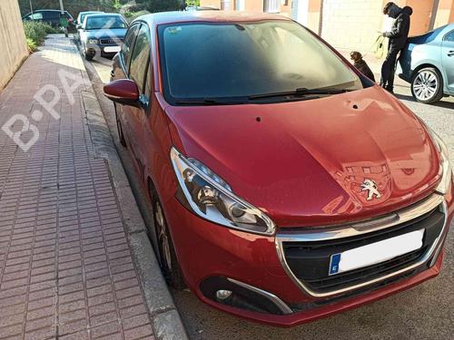 Brugte PEUGEOT 208 I (CA_, CC_) 1.2 VTI 82 4795978
