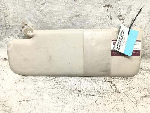 Used Left sun visor FIAT 500 (312_) 1.2 (312AXA1A) (69 hp) 19106229