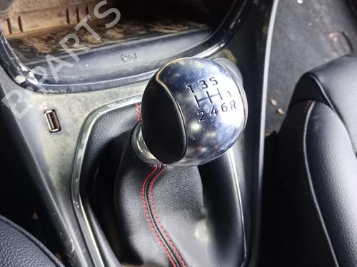 Pommeau de levier de vitesses FORD PUMA (J2K, CF7) 1.0 EcoBoost (125 hp) 29953909