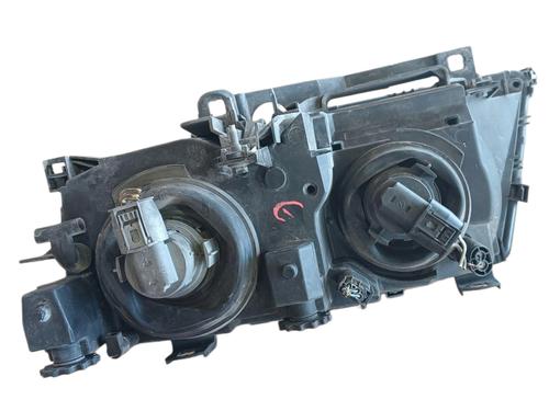 Right headlight BMW 3 (E46) 323 i | BP26682005C29 