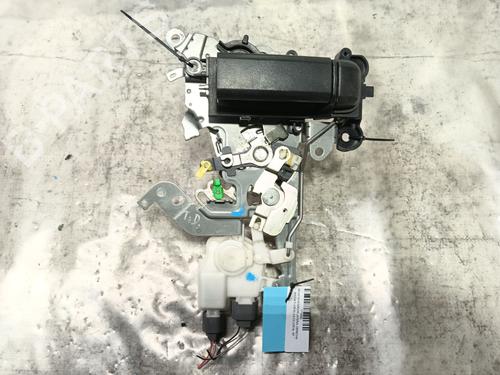 Used Front right interior door handle MAZDA 5 (CR) 2.0 CD (CR19) (110 hp) 23022882