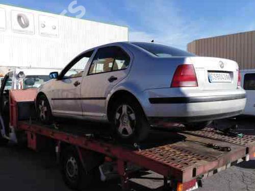 VW BORA I (1J2)    734090