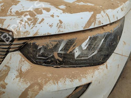 Used Left headlight PEUGEOT 2008 II (UD_, US_, UY_, UJ_, UR_, UC_) 1.2 PureTech 100 (USHNK) (101 hp) 29566494