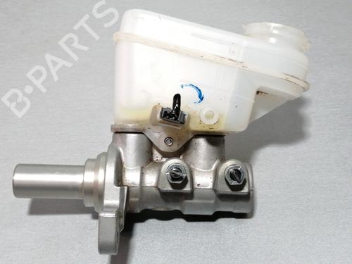 Used Brake master cylinder SUBARU XV (GT) 2.0 i AWD (GT7) (156 hp) 8509987