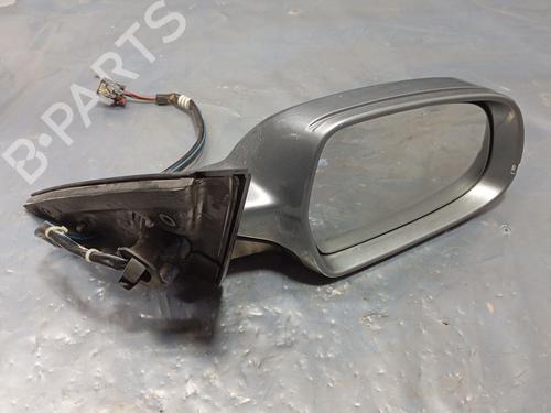 Used Right mirror AUDI A4 B8 (8K2) 2.0 TDI (143 hp) 22731119