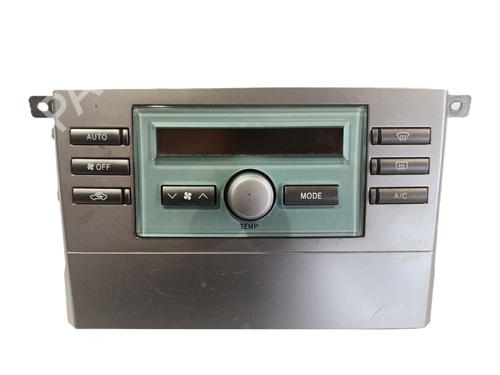 Used Climate control Climate control TOYOTA COROLLA Verso (ZER_, ZZE12_, R1_) 2.2 D-4D (AUR10_, AUR10R) (136 hp) 35738310 35738310