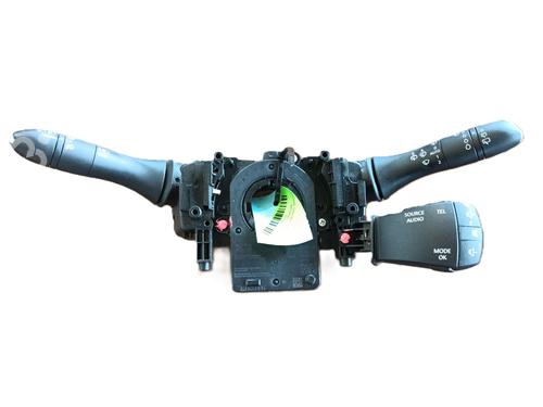 Used Switch RENAULT MEGANE IV Hatchback (B9A/M/N_) 1.3 TCe 140 (B9NB) (140 hp) 29400332