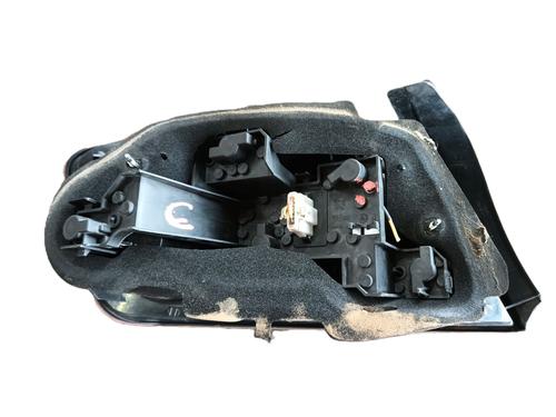 Right taillight PEUGEOT 407 (6D_) 2.0 HDi 135 (6DRHRH, 6DRHRE, 6DRHRG, 6DRHRJ) | BP30168663C35