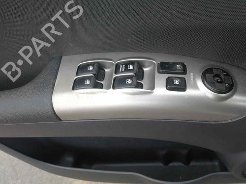 Left front window switch KIA SPORTAGE II (JE_, KM_)  | BP7203039I27