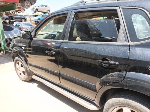 Left front window switch HYUNDAI TUCSON (JM) 2.0 CRDi | BP28188554I27 