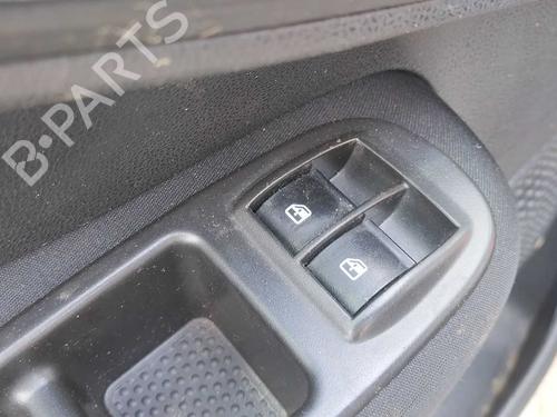Used Left front window switch Left front window switch FIAT 500L (351_, 352_) 1.3 D Multijet (199LXY1A, 199LXY11) (84 hp) 40127433 40127433