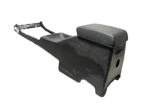 Armrest / Center console NISSAN TERRANO II (R20) 2.7 TDi 4WD | BP21789111I20 
