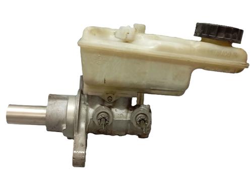 Used Brake master cylinder RENAULT KANGOO / GRAND KANGOO II (KW0/1_) 1.5 dCi 85 (KW0K, KW0L, KW0B) (86 hp) 24397652