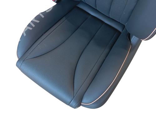 Conjunto de bancos OMODA 5 | BP29132149C78 - Image 3