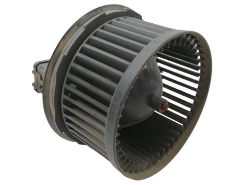 heater-blower-motor-ford-fiesta-vi-cb1-ccn-14-tdci-3135102338-2008-2009-2010-2011-2012-2013-2014-2015-2016-2017-10656770 main image