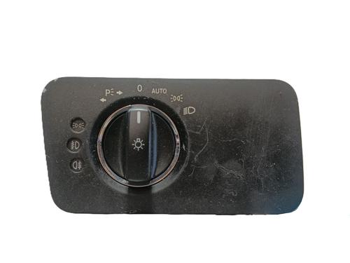 Used Headlight switch MERCEDES-BENZ CLS (C219) CLS 320 CDI (219.322) (224 hp) 19807053