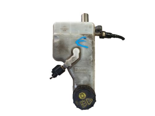 Used Brake master cylinder FORD FOCUS III Saloon 1.0 EcoBoost (125 hp) 32747554