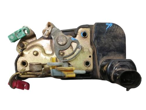 Front left lock CHRYSLER VOYAGER / GRAND VOYAGER III (GS_, NS_)  | BP11430037C98 