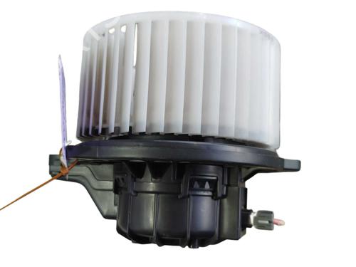 Used Heater blower motor Heater blower motor HYUNDAI i30 (PDE, PD, PDEN) 1.0 T-GDI (120 hp) 39973019 39973019