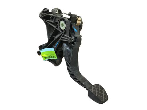 Used Clutch pedal VW T-ROC (A11, D11) [2017-2025]  30684222