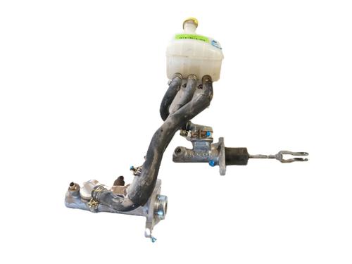 Used Brake master cylinder Brake master cylinder NISSAN CABSTAR E (TL_, VL_) 125.35, 125.45 (TL0, VL0) (125 hp) 32765712 32765712