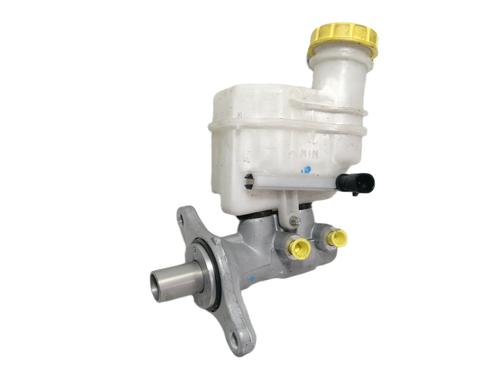 Used Brake master cylinder FIAT 500 C (312_) 1.2 (312CXA1A, 312AXA1A) (69 hp) 12183154