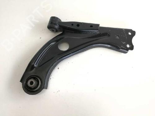 Used Left front suspension arm PEUGEOT 3008 II SUV (MC_, MR_, MJ_, M4_) 1.6 THP 165 (M45GYW, M45GZW, M45GYV) (165 hp) 5988202