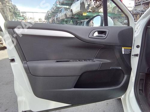 Used Left front door panel Left front door panel CITROËN C4 II (NC_) 1.6 HDi 110 (112 hp) 11014326 11014326