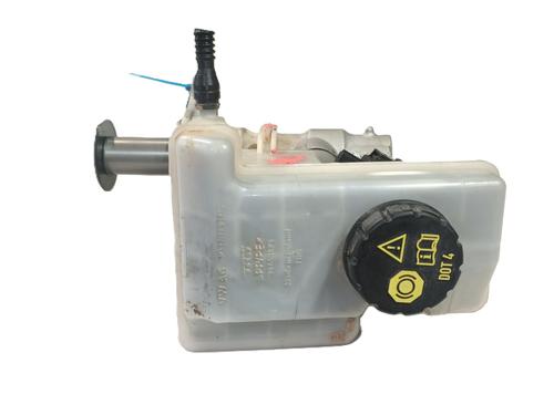 Used Brake master cylinder AUDI Q2 (GAB, GAG) 1.6 TDI (115 hp) 31585078