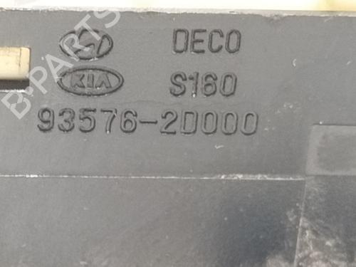 Right front window switch HYUNDAI ELANTRA III Saloon (XD)  | BP5358109I26 