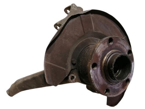 Fusee links achter AUDI 100 C4 Saloon (4A2) 2.8 E (174 hp) 9643604