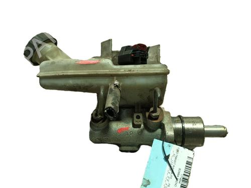 Used Brake master cylinder FORD TRANSIT Bus (FD_ _, FB_ _, FS_ _, FZ_ _, FC_ _) 2.0 DI (F_E_, F_F_, F_G_) (100 hp) 22756370