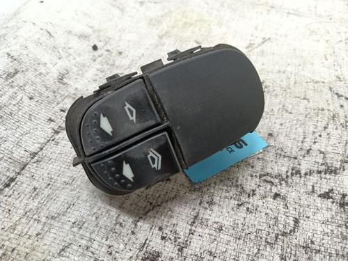 Used Left front window switch FORD FOCUS I Saloon (DFW) 2.0 16V (131 hp) 19795917