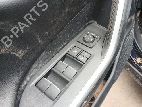 Armrest / Center console TOYOTA RAV 4 V (_A5_, _H5_) 2.5 Hybrid AWD (AXAH54) | BP32502683I20 