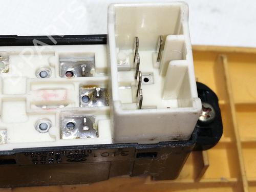 Right front window switch KIA CARNIVAL II (GQ) 2.9 CRDi | BP8154171I26