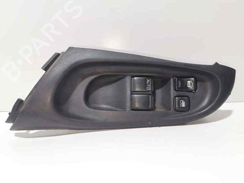 Used Left front window switch NISSAN ALMERA II Hatchback (N16) [2000-2025]  5355728