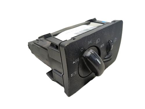 Used Headlight switch FORD KUGA I 2.0 TDCi 4x4 (136 hp) 17771549