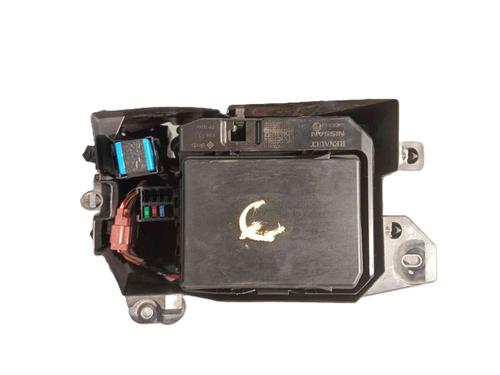 Used Fuse box Fuse box RENAULT CLIO V (B7_) 1.6 E-TECH 145 (B7MU) (143 hp) 36530838 36530838